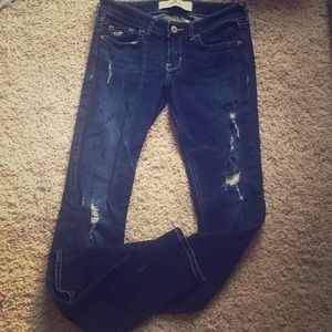 Size 1R 25x31 Destroyed hollister skinny jeans