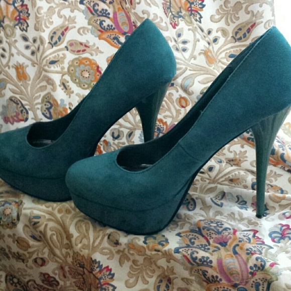 Suade heels - Picture 1 of 4