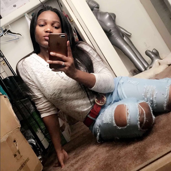 Meet your Posher, Shae - Picture 3 of 8