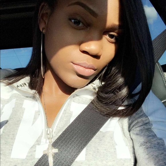 Meet your Posher, Shae - Picture 4 of 8