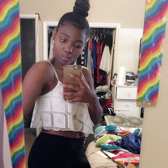 Meet your Posher, Shae - Picture 8 of 8