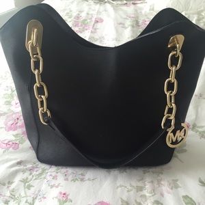 Black Michael Kors Med. Purse w/Gold Chain Detail