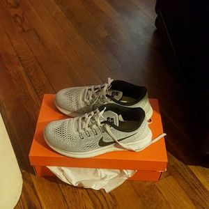 Nike women's free rn