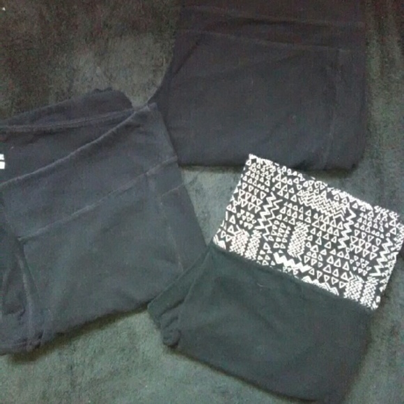 Lot of 3 yoga pants XXL