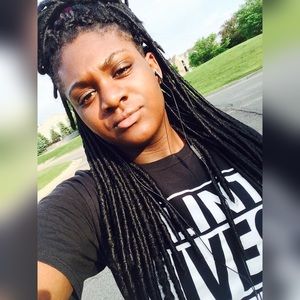 Meet your Posher, Destiny