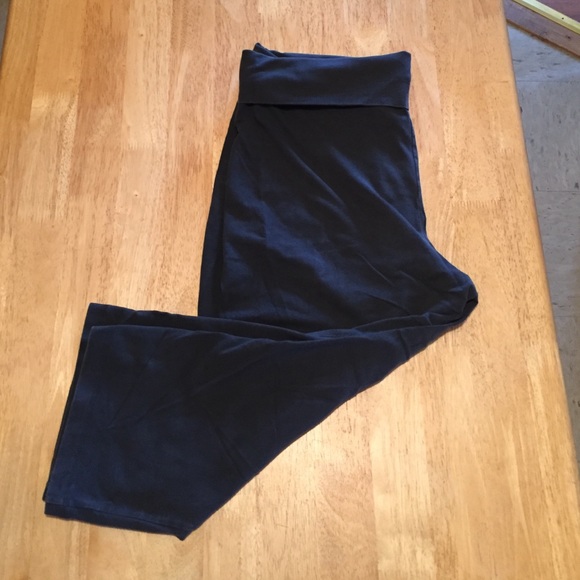 Dark gray active crops