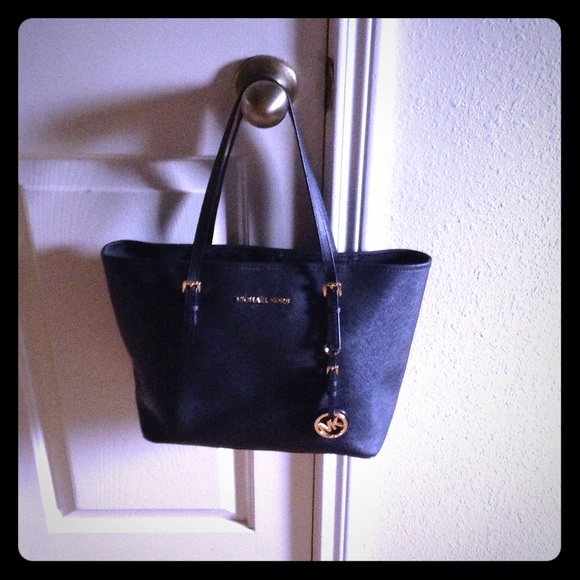 Michael Kors Jet Set Tote