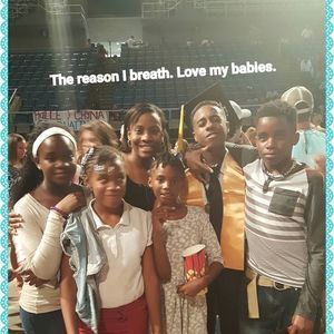 Meet your Posher, Lakeisha