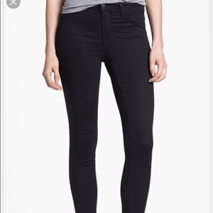J. Brand Super Skinny Jeans in Black