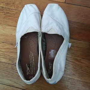 Toms Shoes Cream Beige Tan size 6 Slip On
