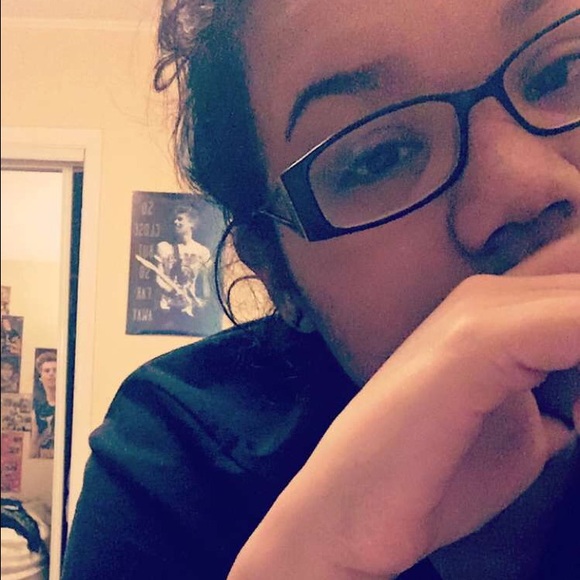 Meet your Posher, Jasmine