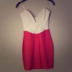 NEW SOLEMIO LA DRESS DEEP SWEETHEART NECK SZ SMALL