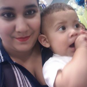 Meet your Posher, Leslie r.