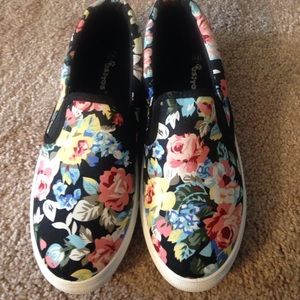 Floral slip on sneakers