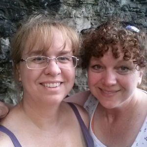 Meet your Posher, Cynthia