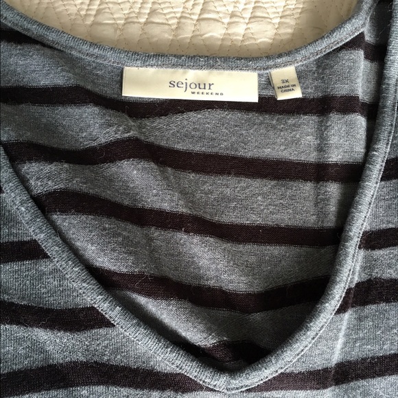 Slimming stripped knit tunic