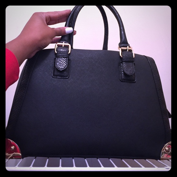 Aldo Purse