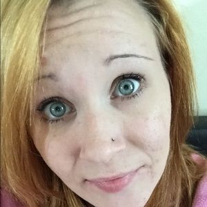 Meet your Posher, Karissa