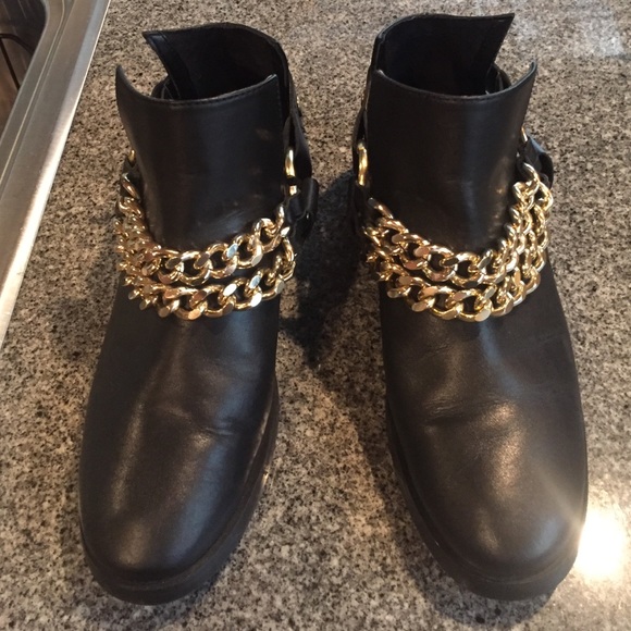 Zara Boots