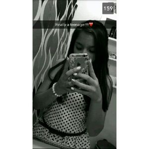 Meet your Posher, Andrea