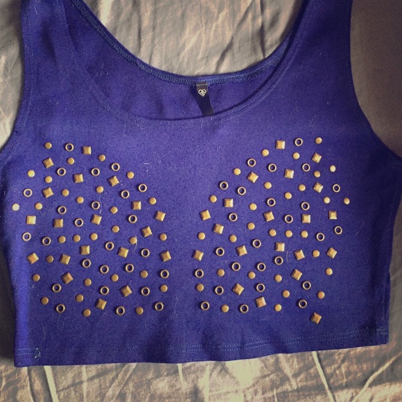 Blue studded crop tank!-