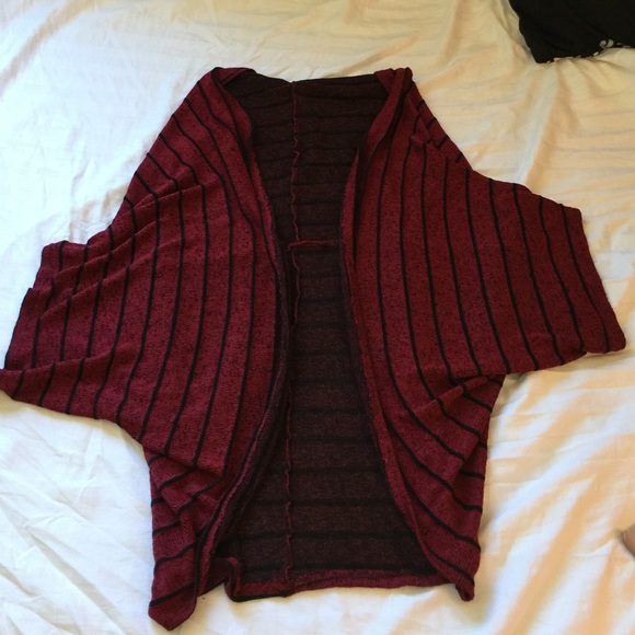 Short sleeve cardigan