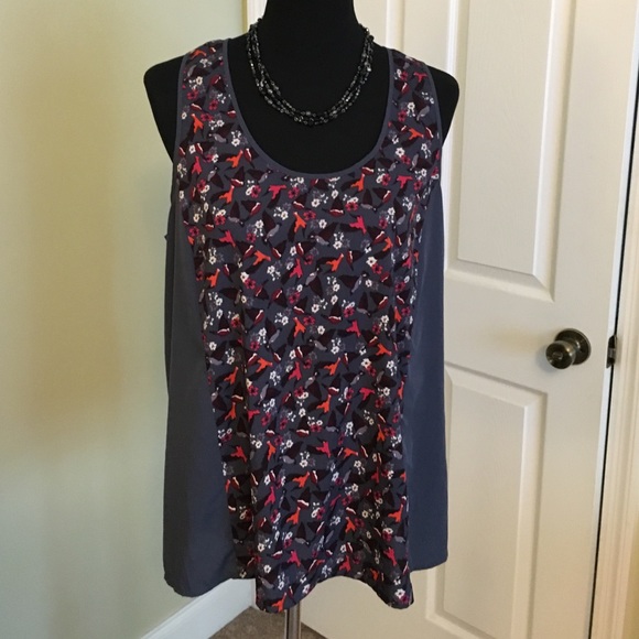Vibrant Banana Republic Blouse!!