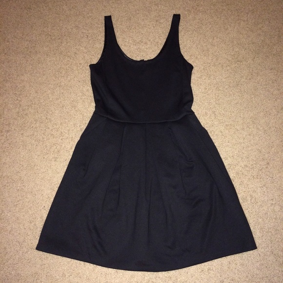 Black dress - Picture 1 of 1