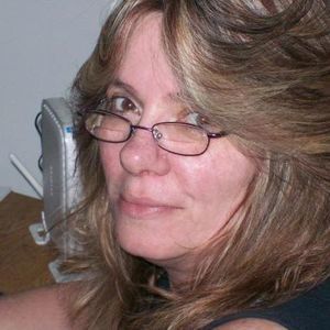 Meet your Posher, Debbie