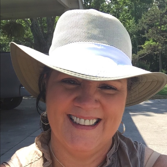 No Smoking/Pet Free Home - Picture 2 of 2