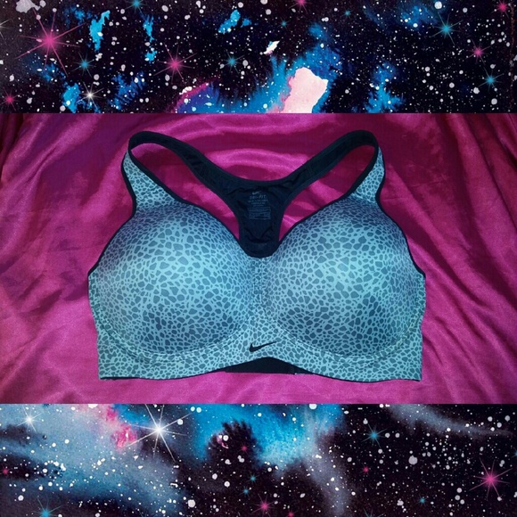 Nike Dri-Fit Sports Bra with Underwire Support!