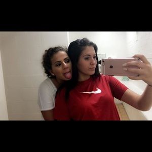 Meet your Posher, Tara