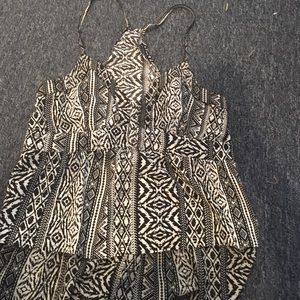 Tank top with working zipper on the side