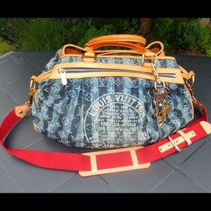 AUTH Louis Vuitton Cabas Raye Monogram Denim GM