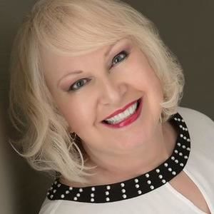 Meet your Posher, Carol