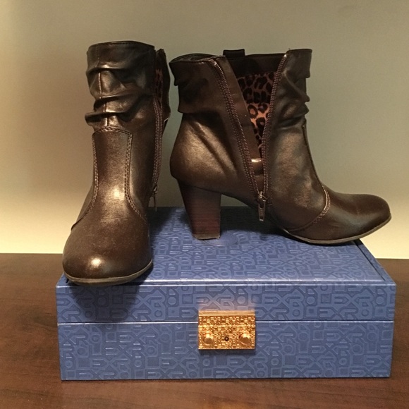 Bass ankle boots 7
