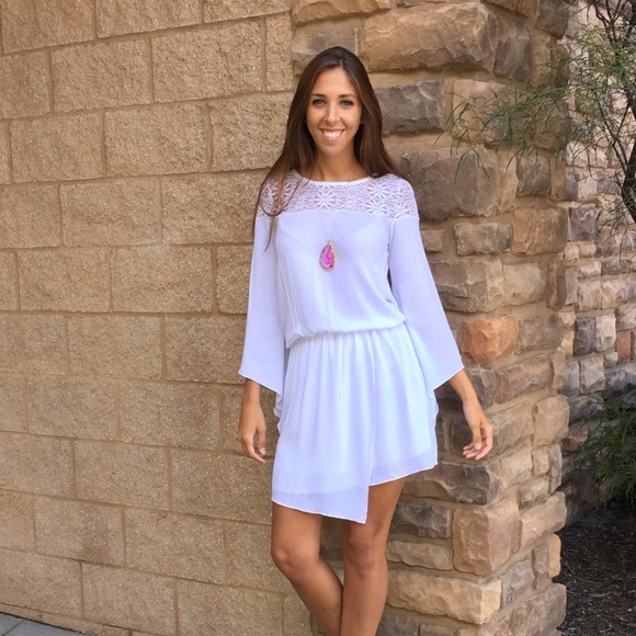 White Poet Sleeve Dress - Picture 2 of 3