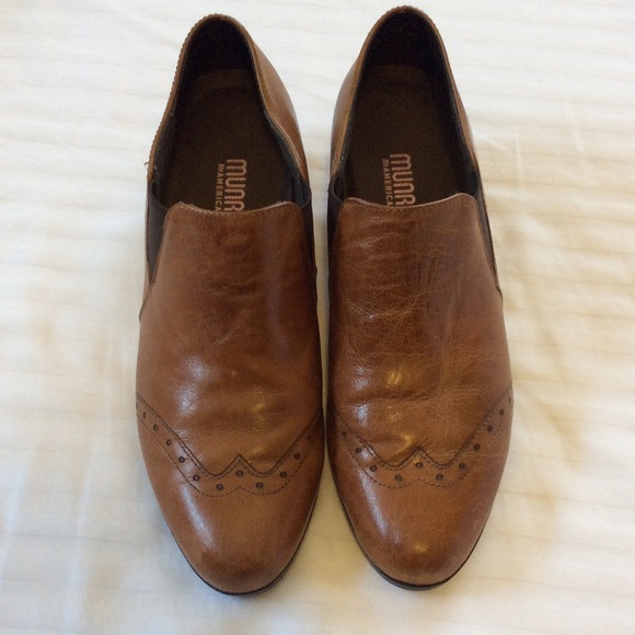 Munro Booties 10 - Picture 2 of 4