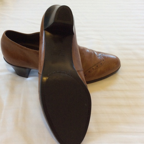 Munro Booties 10 - Picture 4 of 4