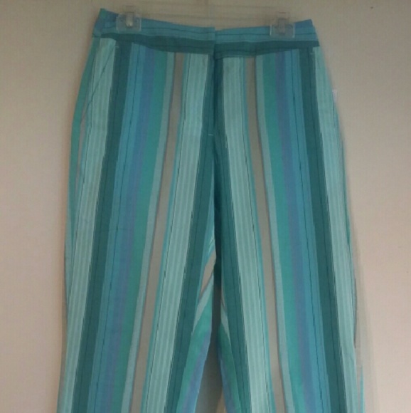 NWT Liz Claiborne crop pants.