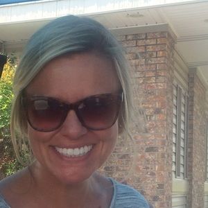 Meet your Posher, Cybil