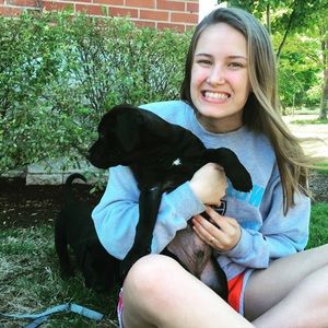 Meet your Posher, Kayla