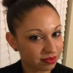 Meet your Posher, Krystina