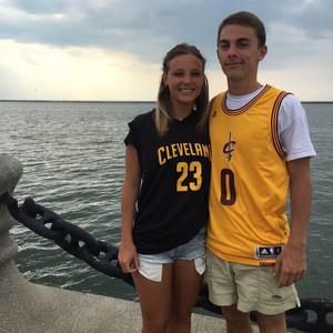 Meet your Posher, Avery