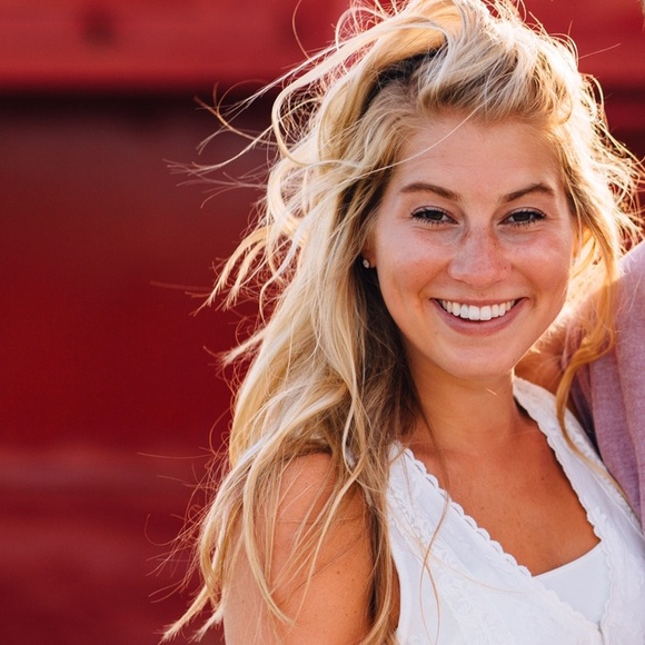 Meet your Posher, Liz