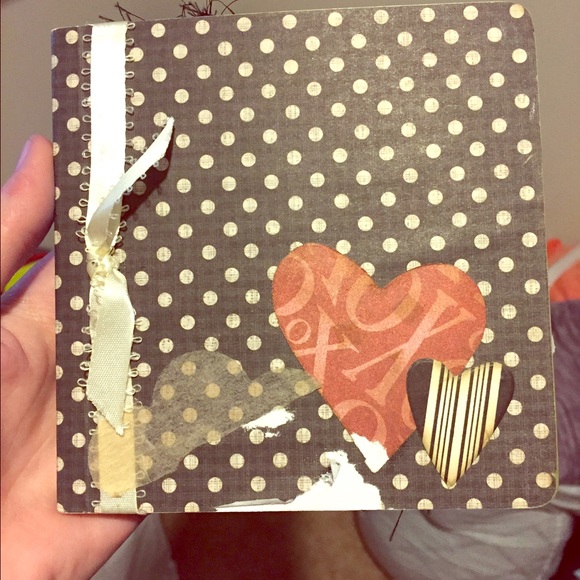Twilight Scrapbook - Picture 1 of 4