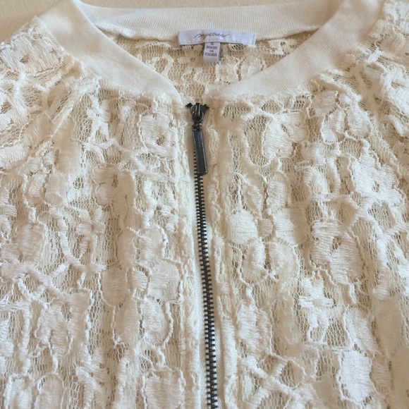 Lace Zip-Up! - Picture 2 of 3