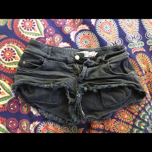 Brandy Melville black denim shorts