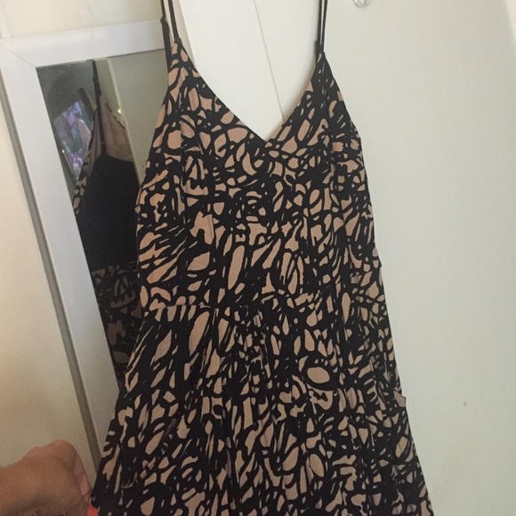 Ann Taylor loft dress. Floral Black and Tan