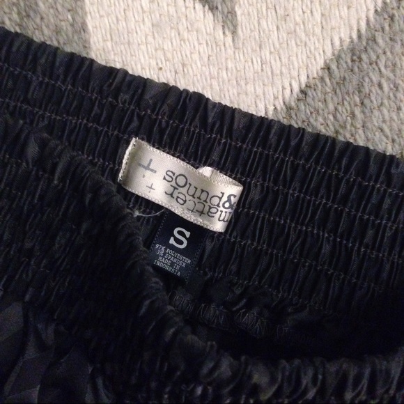 PacSun Skater Skirt - Picture 3 of 4